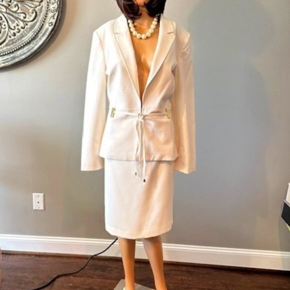 TAHARI CREAM SKIRT SUIT - Picture 1 of 6